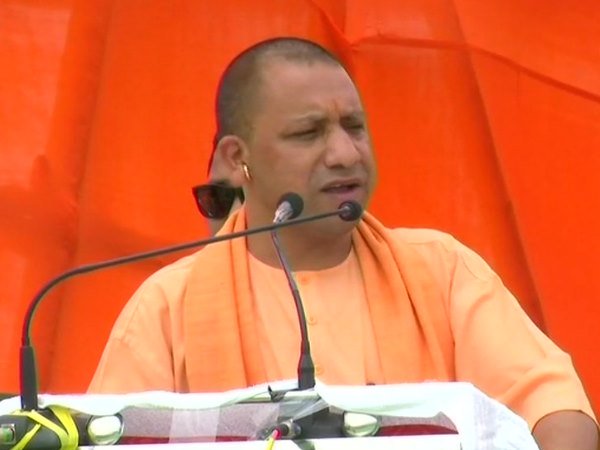 सीएम योगी ने फिर जगाया जिन्ना का जिन