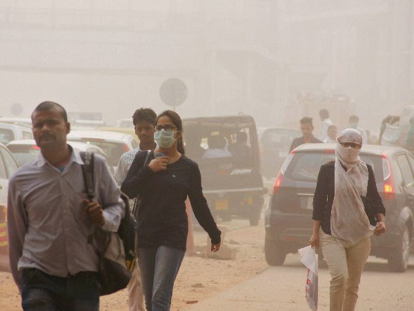 दिल्ली की एयर क्वॉलिटी खराब हो गई है दिल्ली की एयर क्वॉलिटी खराब हो गई है