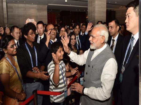 SCO Summit Live: PM ने भारतीय समुदाय के लोगों से की मुलाकात