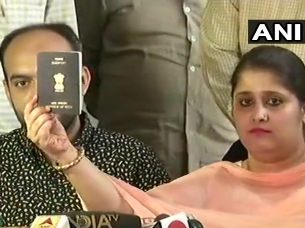 धर्म के नाम पर की थी बदसलूकी