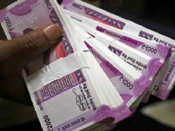 जुए और शराब में डुबोए सारे पैसे