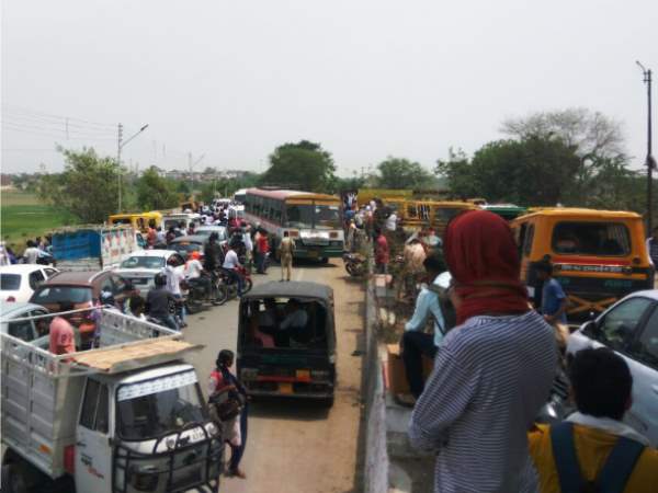 वकीलों का हंगामा 