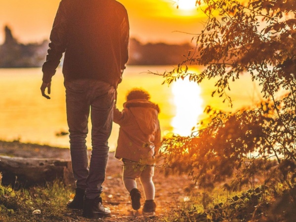 'जिनकी उंगली पकड़कर चलना सीखा' 'जिनकी उंगली पकड़कर चलना सीखा'