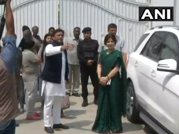तीन दिनों से बंगले से पैक हो रहा था सामान 