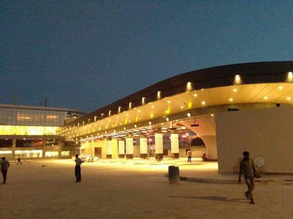 50 बसें ऊपर तो 50 बसें खड़ी हो सकेंगी ऊपर