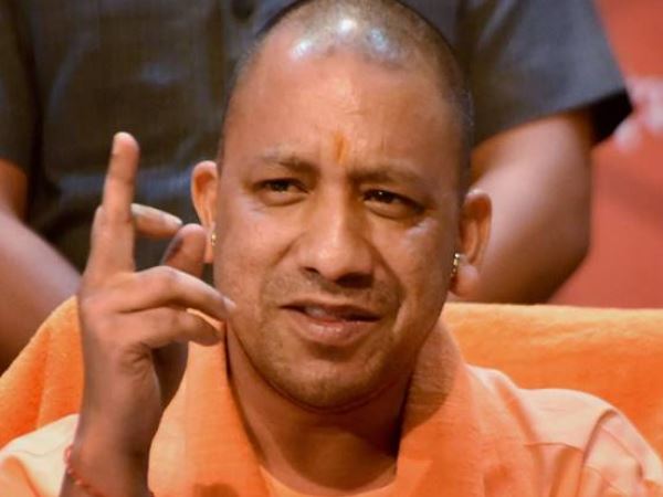 एयपोर्ट की तर्ज पर बना है बस टर्मिनल