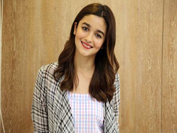 आलिया भट्ट ने लिखी गलत स्पेलिंग