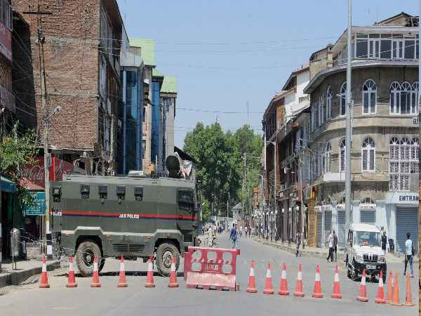 घाटी में सीजफायर का बना मजाक 