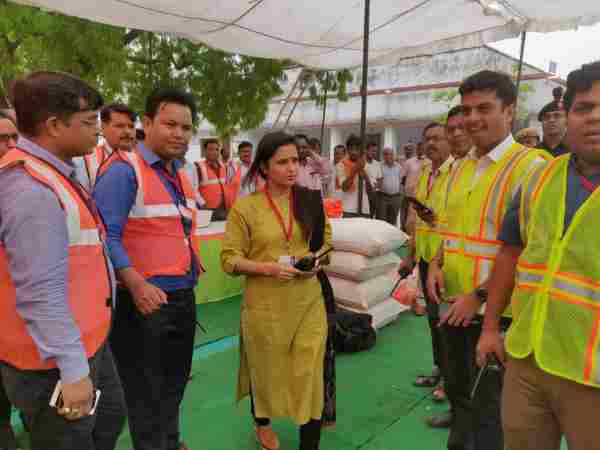 बाढ़ से निपटने के लिए कराया रिहर्सल