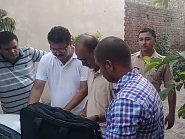 Illegal business of sex determination in Meerut