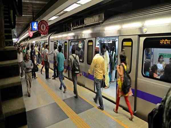 Parking scuffle halts service on Delhi Metro’s Blue Line for over 30 mins Parking scuffle halts service on Delhi Metro’s Blue Line for over 30 mins