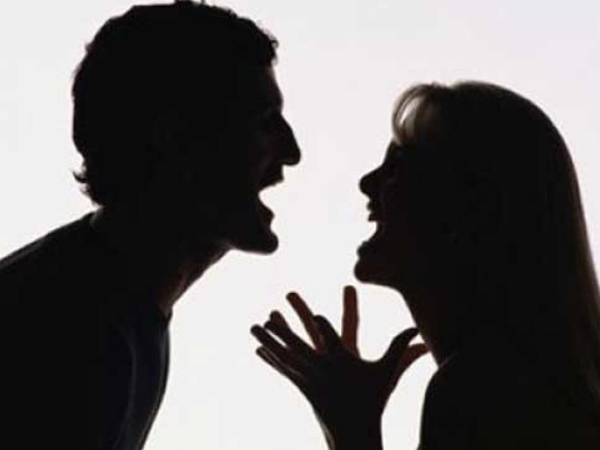 पति ने महिला थाने में मांगा इंसाफ