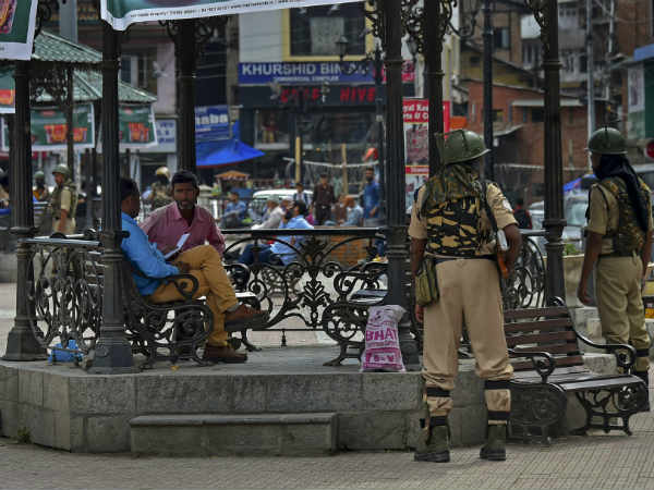 देश के बाकी राज्‍यों से क्‍यों अलग है जम्‍मू कश्‍मीर 