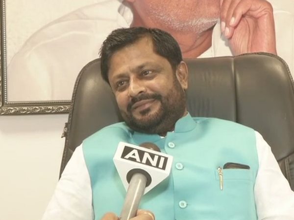 'बिना नीतीश कुमार के लोकसभा चुनाव में जीत संभव नहीं' 'बिना नीतीश कुमार के लोकसभा चुनाव में जीत संभव नहीं'
