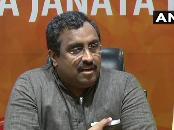 महबूबा ने स्थिति को नहीं संभाला