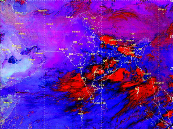 आज मुंबई में भारी बारिश की आशंका, मौसम विभाग ने दी चेतावनी 