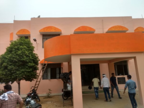 mirzapur transportation department building painted saffron mirzapur transportation department building painted saffron