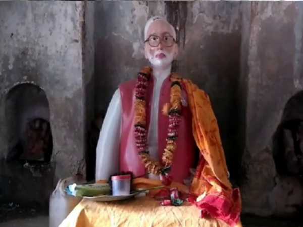 Narendra Modis temple damaged in Kausambi