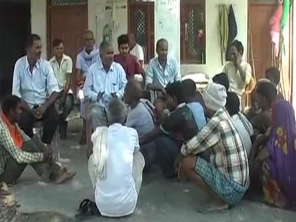 this family boycotted by the panchayat in amethi
