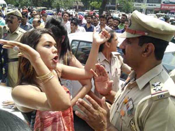 पुलिस ने दिया जांच का भरोसा