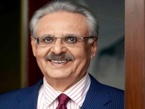 वाई.सी. देवेश्वर को सालाना 21.17 करोड़ रुपये मिलते हैं