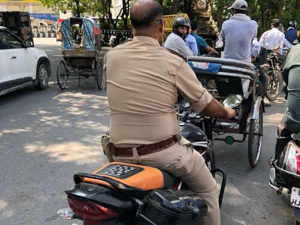 up police breaking traffic rules in up up police breaking traffic rules in up