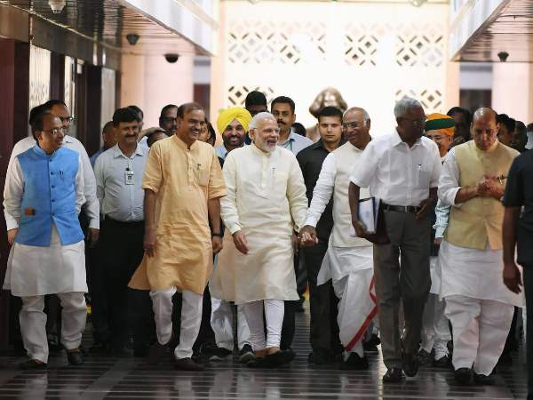 मानसून सत्र से पहले पीएम मोदी अध्यक्षता में सर्वदलीय बैठक