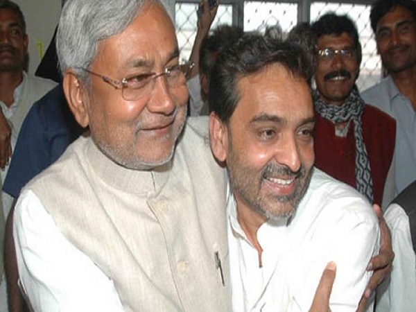 नीतीश कुमार की जगह एनडीए का नेता बदलने की मांग नीतीश कुमार की जगह एनडीए का नेता बदलने की मांग