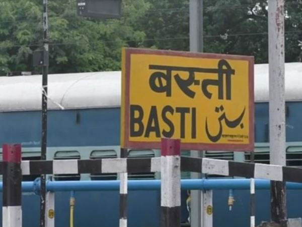  1275 दिन बाद पहुंची ट्रेन 