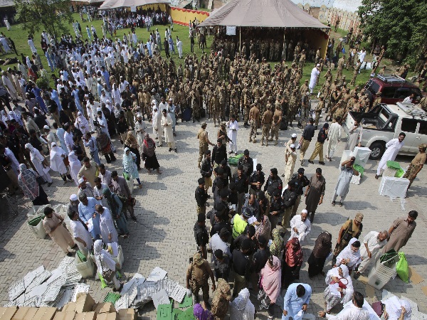 चुनाव आयोग ने किए थे बदलाव