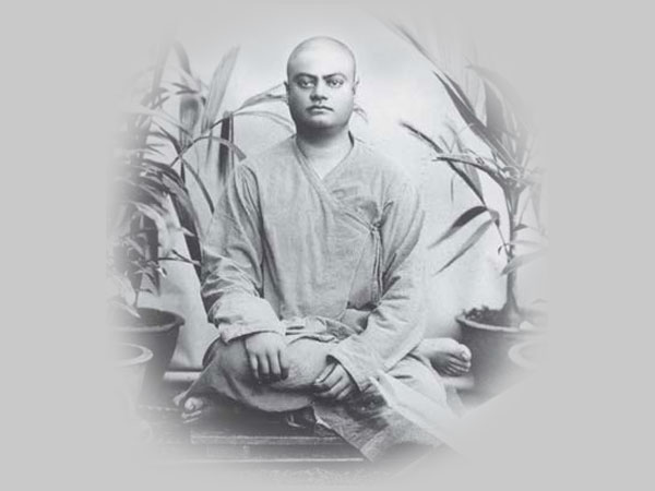 स्वामी विवेकानंद ने कहा था-इंसान की सोच बड़ी होनी चाहिए 