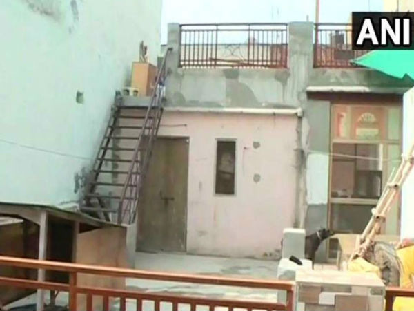 मोक्ष की कामना के चलते की खुदकुशी मोक्ष की कामना के चलते की खुदकुशी