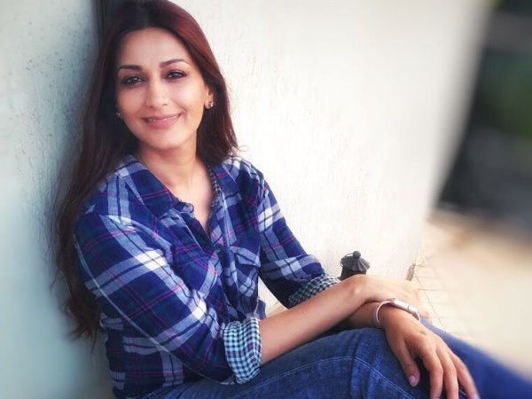 न्यूयॉर्क में करा रही हैं इलाज