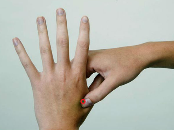 त्रिशूल के समान चिन्ह