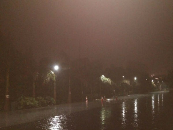  Heavy rain lashes parts of Delhi and NCR, See the Pics