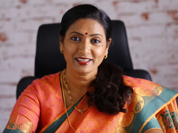 सामने आईं कई एक्ट्रेसेस