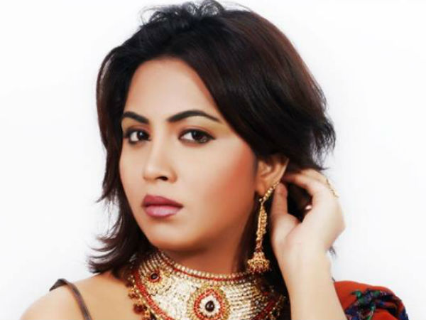 भारत-पाकिस्तान दोनों जगह मचा था हंगामा 