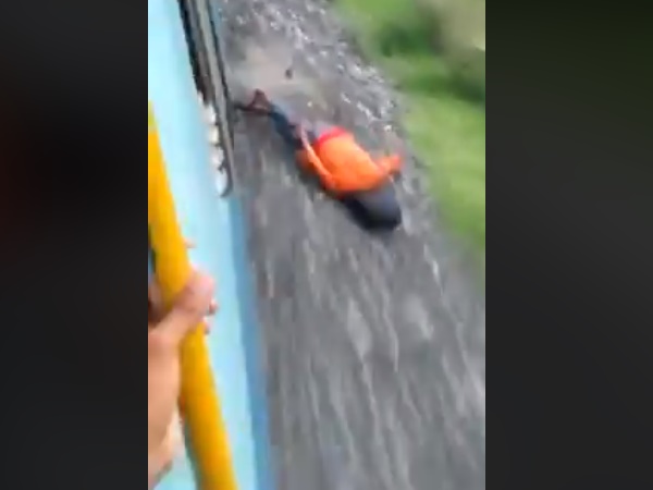 इंटरनेट पर गुस्साए लोग इंटरनेट पर गुस्साए लोग