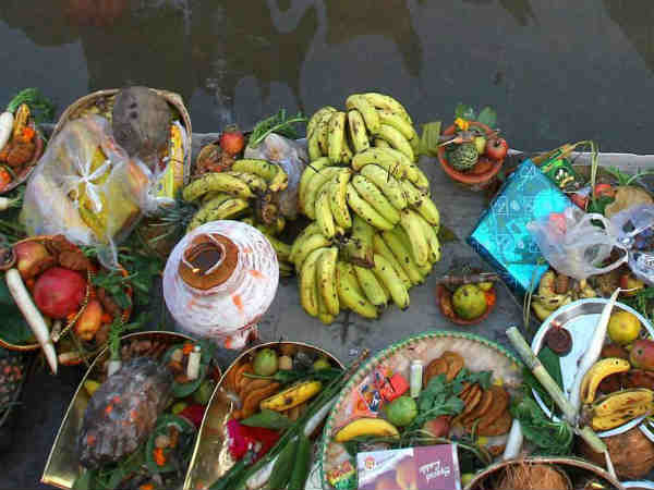 7 कन्याओं को भोजन कराएं