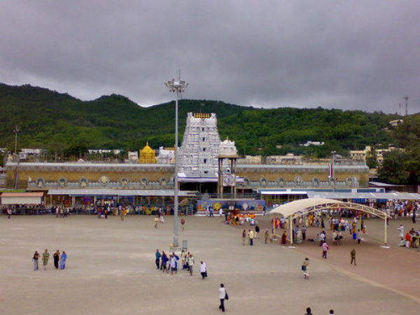 मंदिर बंद करने की यह है बड़ी वजह