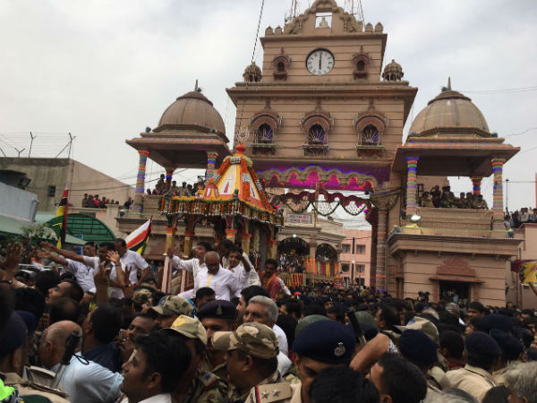 जगन्नाथ जी को दशावतारों के रूप में पूजा जाता है... 