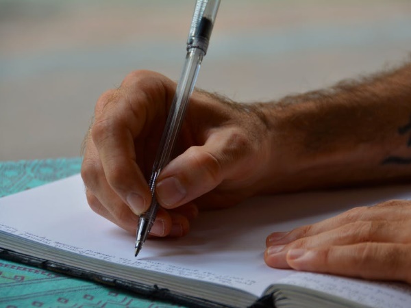 बेटियों ने आगे पढ़ने के लिए किया प्रोत्साहित