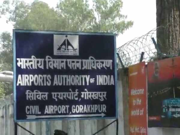 one man arreste on gorakhpur airport with revolver bullet one man arreste on gorakhpur airport with revolver bullet