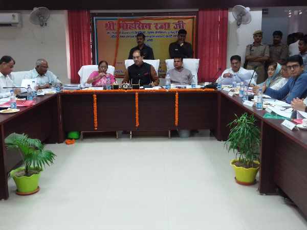 mohsin raza takes meeting for development in amethi mohsin raza takes meeting for development in amethi