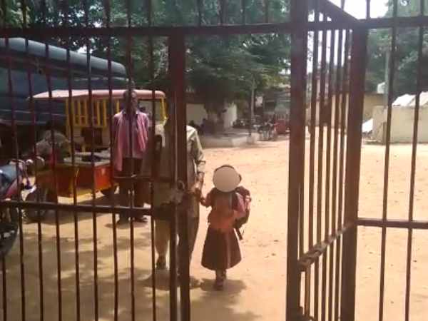 मां ने लगायी जेल प्रशासन से गुहार मां ने लगायी जेल प्रशासन से गुहार