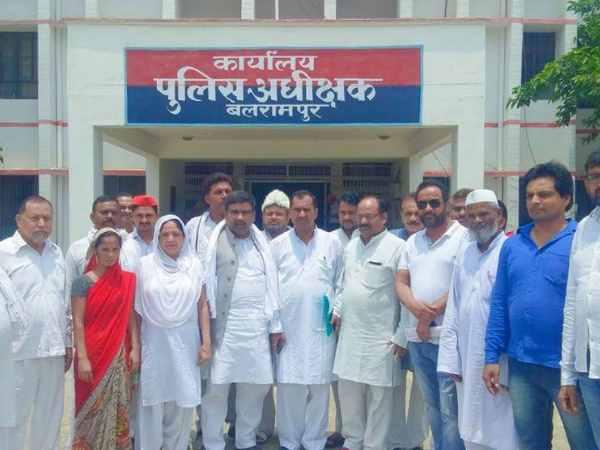 ex minister of Uttar Pradesh adjourned for justice with SSP in balrampur ex minister of Uttar Pradesh adjourned for justice with SSP in balrampur