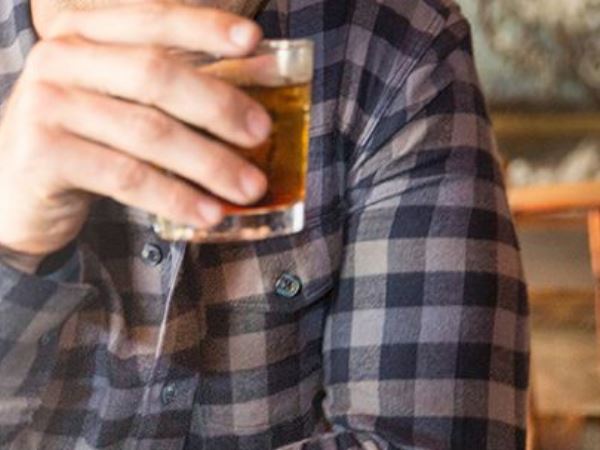 कोल्ड ड्रिंक में मिला दिया जहर