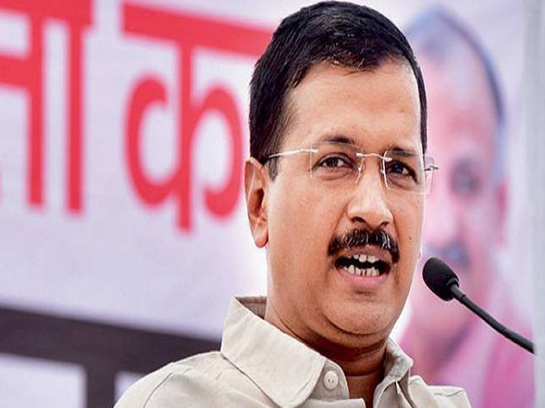 सर्विसेस के सचिव को दिल्ली सरकार ने हटाया था