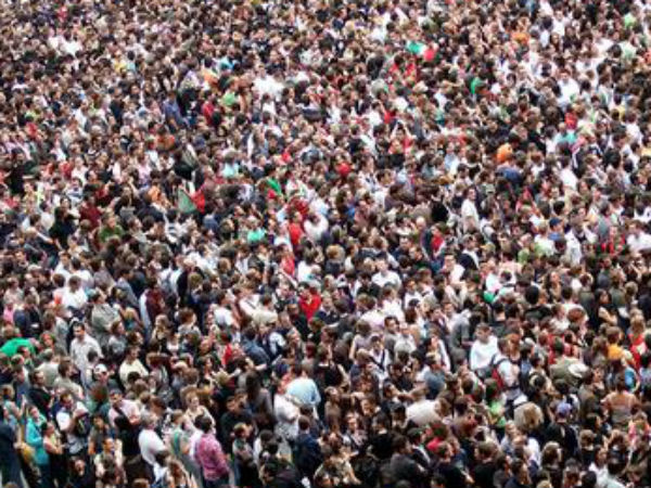 भारत की जनसंख्या विश्व के 29 देशों के बराबर है.... भारत की जनसंख्या विश्व के 29 देशों के बराबर है....