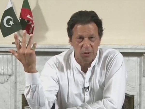 भ्रष्टाचार खत्म करके हम पाकिस्तान में निवेश बढ़ाएंगे: इमरान खान